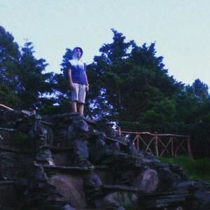 Meet your Posher, Efrain